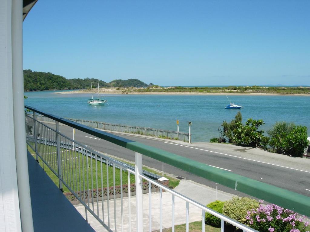 Tutukaka Coast Motor Lodge Ngunguru Phòng bức ảnh